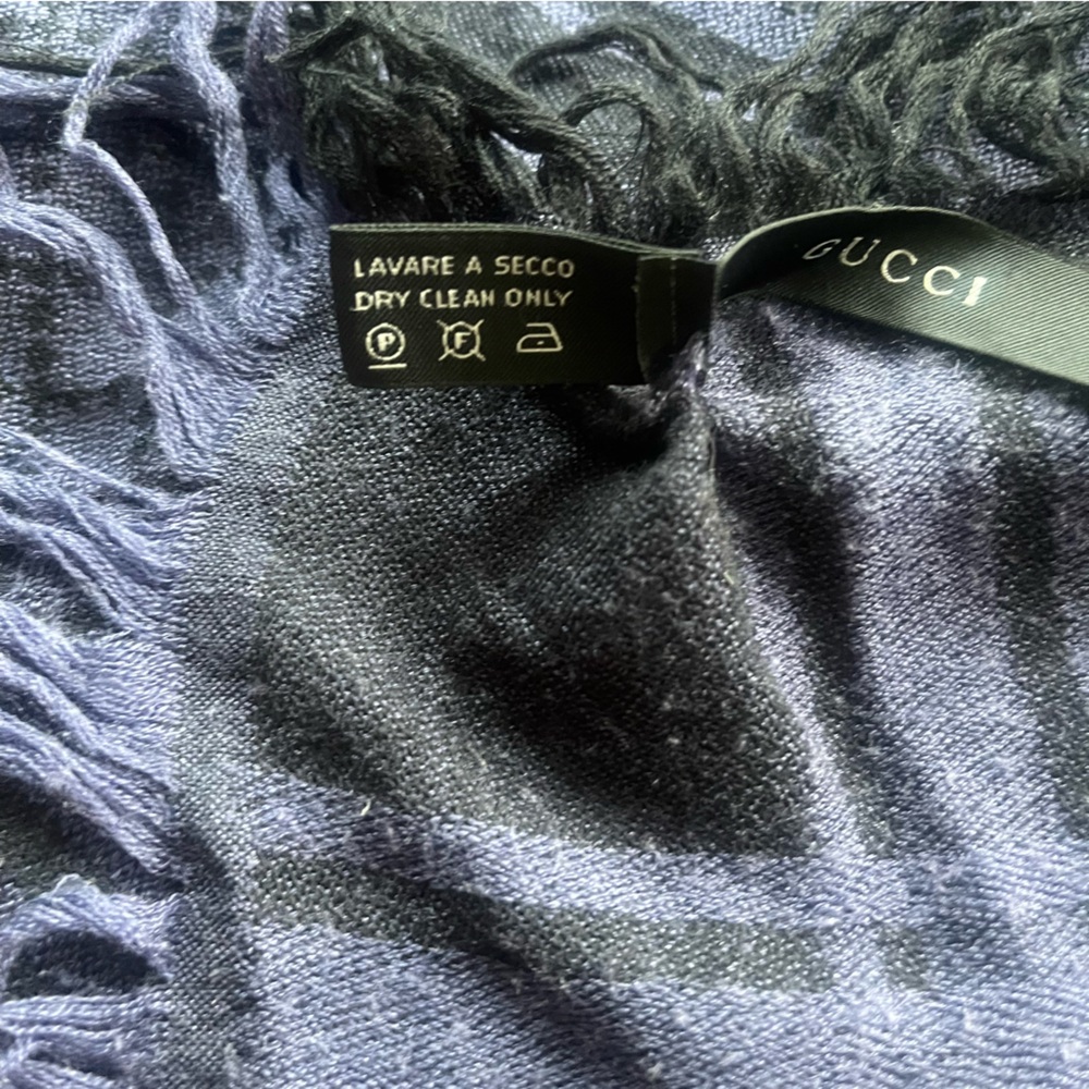 Gucci Diamente Survie Monogram Shawl - Picture 13 of 13